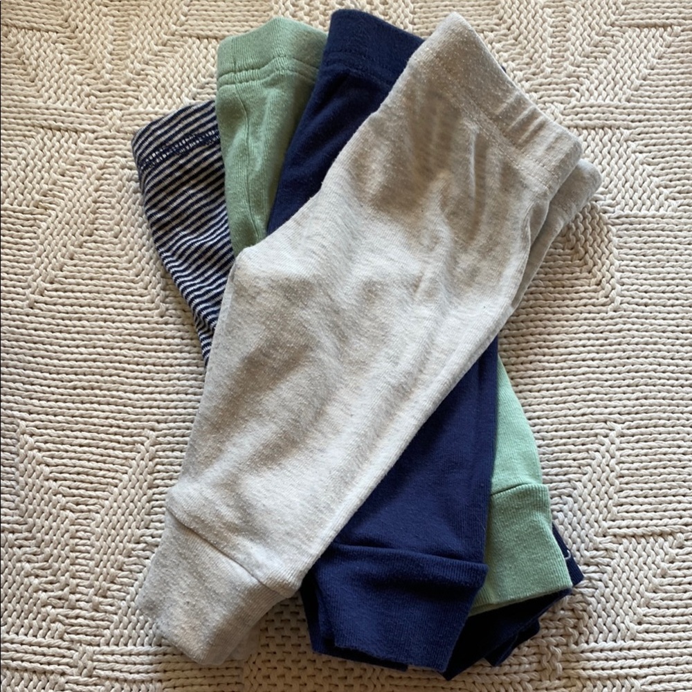 4 Carter’s 3M size Leggings Set